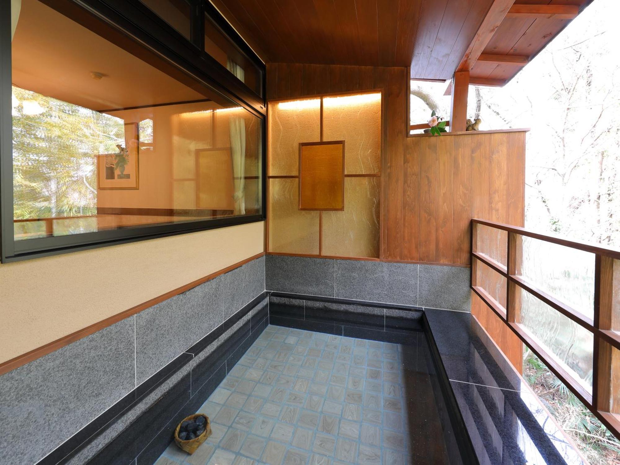 小さなホテルセラヴィ 長瀞町 エクステリア 写真