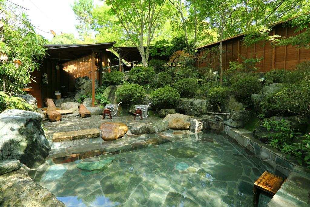 小さなホテルセラヴィ 長瀞町 エクステリア 写真
